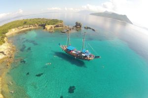 zeilvakantie Griekenland zeilen blue cruise Lefkas zakynthos kefalonia Ithaka preveza corfu Athene Ionian islands Ionische eilanden